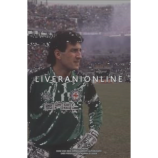 DIAP-RETROSPETTIVA GIOVANNI GALLI CALCIATORE NELLA FOTO GIOVANNI GALLI CON LA MAGLIA DELL FIORENTINA CALCIO AG ALDO LIVERANI SAS