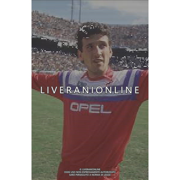 DIAP-RETROSPETTIVA GIOVANNI GALLI CALCIATORE NELLA FOTO GIOVANNI GALLI CON LA MAGLIA DELL FIORENTINA CALCIO AG ALDO LIVERANI SAS