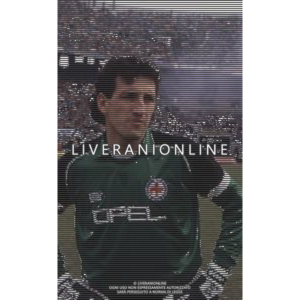 DIAP-RETROSPETTIVA GIOVANNI GALLI CALCIATORE NELLA FOTO GIOVANNI GALLI CON LA MAGLIA DELL FIORENTINA CALCIO AG ALDO LIVERANI SAS