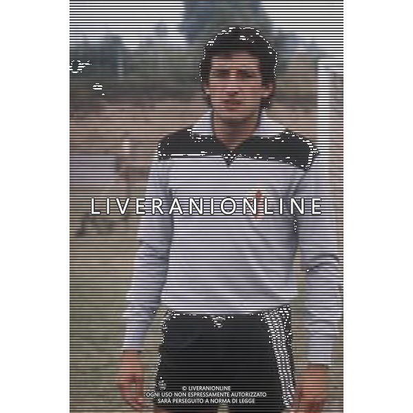DIAP-RETROSPETTIVA GIOVANNI GALLI CALCIATORE NELLA FOTO GIOVANNI GALLI CON LA MAGLIA DELL FIORENTINA CALCIO AG ALDO LIVERANI SAS