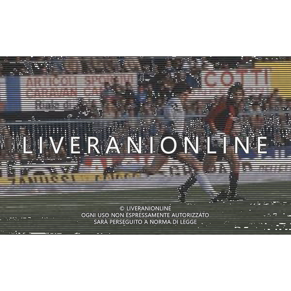 DIAP-RETROSPETTIVA GIOVANNI GALLI CALCIATORE NELLA FOTO GIOVANNI GALLI CON LA MAGLIA DELL FIORENTINA CALCIO AG ALDO LIVERANI SAS