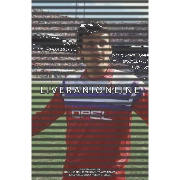 DIAP-RETROSPETTIVA GIOVANNI GALLI CALCIATORE NELLA FOTO GIOVANNI GALLI CON LA MAGLIA DELL FIORENTINA CALCIO AG ALDO LIVERANI SAS