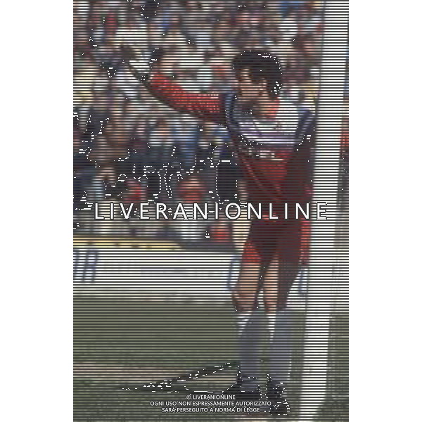 DIAP-RETROSPETTIVA GIOVANNI GALLI CALCIATORE NELLA FOTO GIOVANNI GALLI CON LA MAGLIA DELL FIORENTINA CALCIO AG ALDO LIVERANI SAS