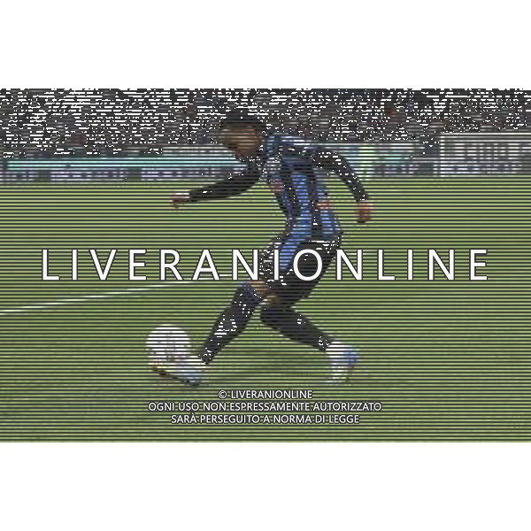 Ademola Lookman of Atalanta BC play the ball during Atalanta BC vs AS Roma, 36° Serie A Enilive 2024-25 game at Gewiss stadium in Bergamo (BG), Italy, on May 12, 2025. (Photo by Davide Casentini)- AGENZIA ALDO LIVERANI SAS