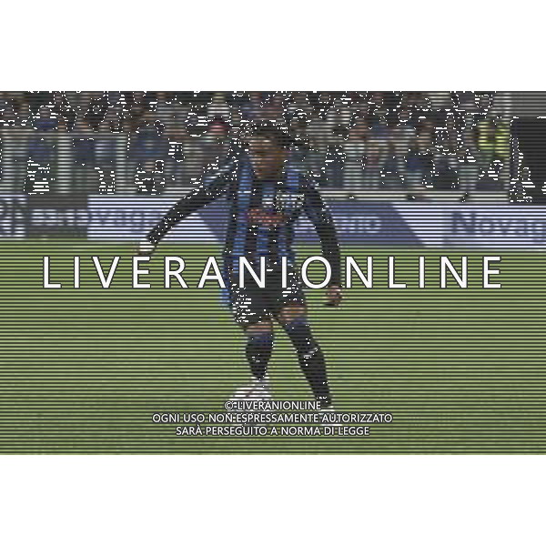 Ademola Lookman of Atalanta BC play the ball during Atalanta BC vs AS Roma, 36° Serie A Enilive 2024-25 game at Gewiss stadium in Bergamo (BG), Italy, on May 12, 2025. (Photo by Davide Casentini)- AGENZIA ALDO LIVERANI SAS