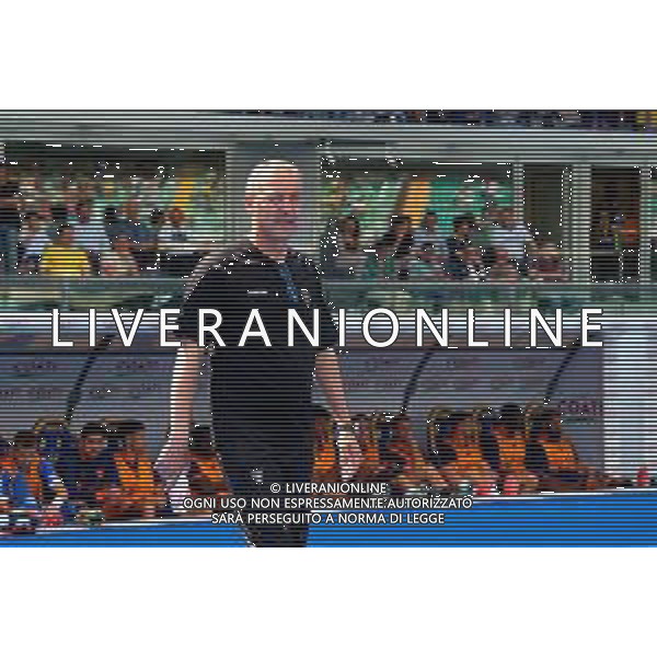 TVEM May 11, 2025 Verona, Italy - Hellas Verona vs US Lecce - Italian soccer serie A 2024/25 - Marcantonio Bentegodi Stadium. . In the pic: coach Marco Giampaolo of US Lecce ©TVEM Emmanuele Mastrodonato - AGENZIA ALDO LIVERANI SAS
