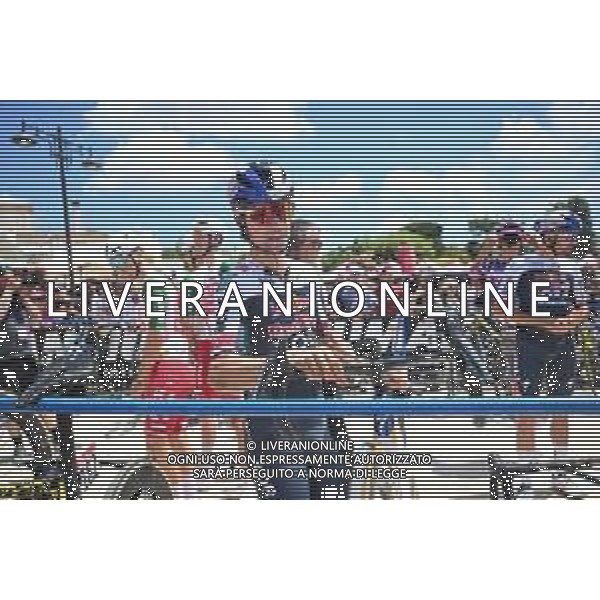 13-05-2025 Giro D\'italia; Tappa 04 Alberobello - Lecce; 2025, Red Bull - Bora Hansgrohe; Roglic, Primoz; Alberobello; ©SIROTTI - AGENZIA ALDO LIVERANI SAS