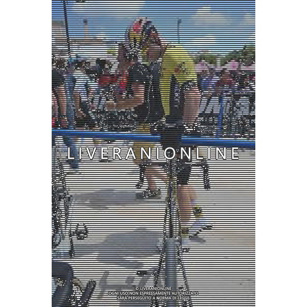 13-05-2025 Giro D\'italia; Tappa 04 Alberobello - Lecce; 2025, Visma - Lease A Bike; Van Aert, Wout; Alberobello; ©SIROTTI - AGENZIA ALDO LIVERANI SAS