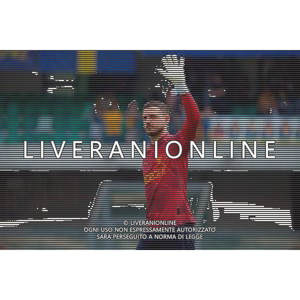 TVEM May 11, 2025 Verona, Italy - Hellas Verona vs US Lecce - Italian soccer serie A 2024/25 - Marcantonio Bentegodi Stadium. In the pic: Wladimiro Falcone of US Lecce ©TVEM Emmanuele Mastrodonato - AGENZIA ALDO LIVERANI SAS