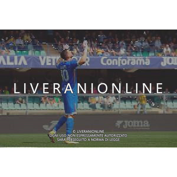 TVEM May 11, 2025 Verona, Italy - Hellas Verona vs US Lecce - Italian soccer serie A 2024/25 - Marcantonio Bentegodi Stadium. In the pic: Wladimiro Falcone of US Lecce ©TVEM Emmanuele Mastrodonato - AGENZIA ALDO LIVERANI SAS