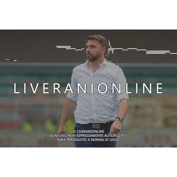 TVEM May 11, 2025 Verona, Italy - Hellas Verona vs US Lecce - Italian soccer serie A 2024/25 - Marcantonio Bentegodi Stadium. In the pic: coach Paolo Zanetti of Hellas Verona ©TVEM Emmanuele Mastrodonato - AGENZIA ALDO LIVERANI SAS