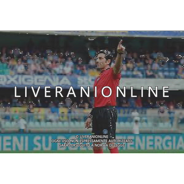 TVEM May 11, 2025 Verona, Italy - Hellas Verona vs US Lecce - Italian soccer serie A 2024/25 - Marcantonio Bentegodi Stadium. In the pic: the referee Fabio Maresca of Napoli - arbitro ©TVEM Emmanuele Mastrodonato - AGENZIA ALDO LIVERANI SAS
