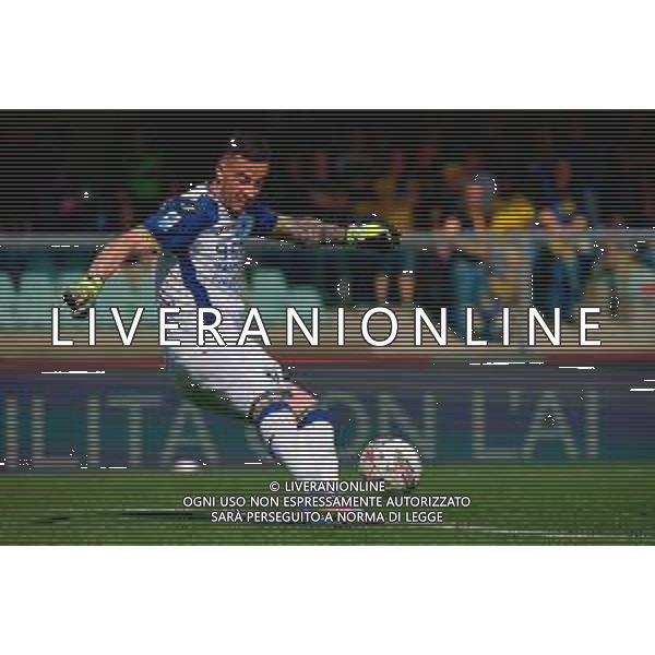 TVEM May 11, 2025 Verona, Italy - Hellas Verona vs US Lecce - Italian soccer serie A 2024/25 - Marcantonio Bentegodi Stadium. In the pic: Lorenzo Montipo’ of Hellas Verona ©TVEM Emmanuele Mastrodonato - AGENZIA ALDO LIVERANI SAS