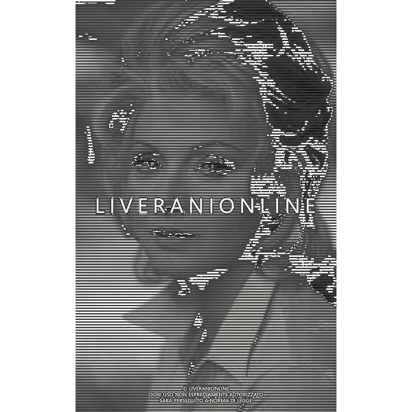 NEG-RETROSPETTIVA SYLVA KOSCINA ATTRICE NELLA FOTO SYLVA KOSCINA SUL SET CINEMATOGRAFICO DEL FILM“ IL LUPI ATTACANO IN BRANCO“titolo internazionale: Hornets\' Nest NELL\'ANNO 1969 A PIACENZA AG ALDO LIVERANI SAS