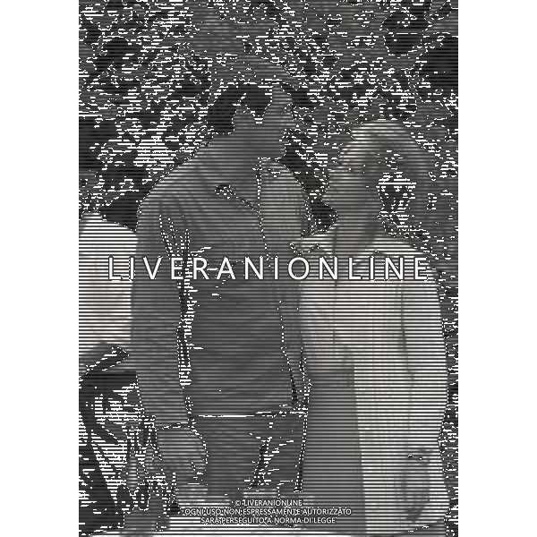NEG-RETROSPETTIVA SYLVA KOSCINA ATTRICE NELLA FOTO SYLVA KOSCINA CON ROCK HUDSON SUL SET CINEMATOGRAFICO DEL FILM“ IL LUPI ATTACANO IN BRANCO“titolo internazionale: Hornets\' Nest NELL\'ANNO 1969 A PIACENZA AG ALDO LIVERANI SAS