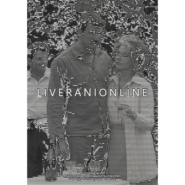 NEG-RETROSPETTIVA SYLVA KOSCINA ATTRICE NELLA FOTO SYLVA KOSCINA CON ROCK HUDSON SUL SET CINEMATOGRAFICO DEL FILM“ IL LUPI ATTACANO IN BRANCO“titolo internazionale: Hornets\' Nest NELL\'ANNO 1969 A PIACENZA AG ALDO LIVERANI SAS