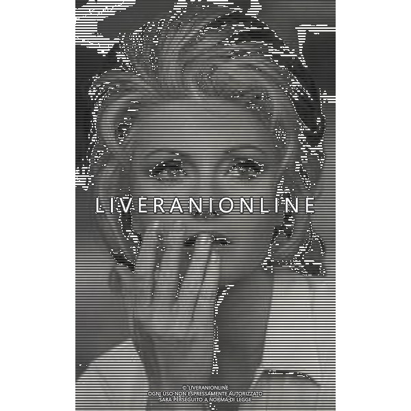 NEG-RETROSPETTIVA SYLVA KOSCINA ATTRICE NELLA FOTO SYLVA KOSCINA SUL SET CINEMATOGRAFICO DEL FILM“ IL LUPI ATTACANO IN BRANCO“titolo internazionale: Hornets\' Nest NELL\'ANNO 1969 A PIACENZA AG ALDO LIVERANI SAS