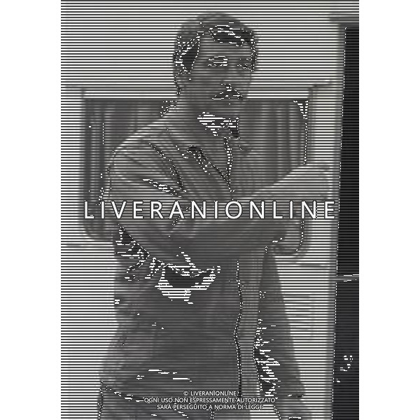 NEG-RETROSPETTIVA ROCK HUDSON ATTORE NELLA FOTO ROCK HUDSON SUL SET CINEMATOGRAFICO DEL FILM“ IL LUPI ATTACANO IN BRANCO“titolo internazionale: Hornets\' Nest NELL\'ANNO 1969 A PIACENZA AG ALDO LIVERANI SAS