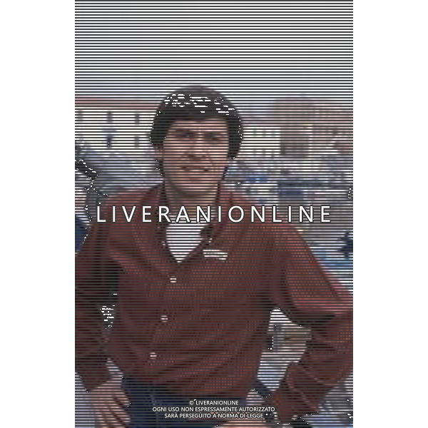 DIAP-RETROSPETTIVA GIANNI MORANDI CANTANTE NELLA FOTO GIANNI MORANDI A SANREMO NELL\'ANNO 1980 FOTO ENRICO LIVERAN-AG ALDO LIVERANI SAS