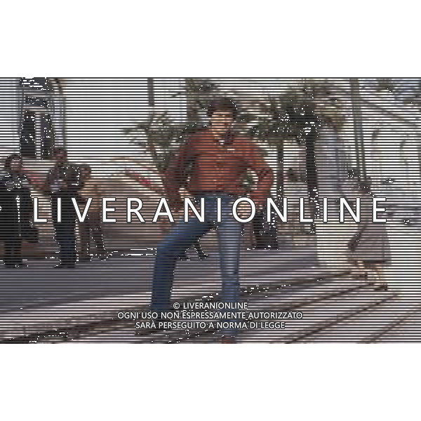 DIAP-RETROSPETTIVA GIANNI MORANDI CANTANTE NELLA FOTO GIANNI MORANDI A SANREMO NELL\'ANNO 1980 FOTO ENRICO LIVERAN-AG ALDO LIVERANI SAS