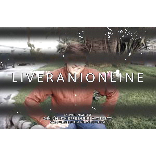 DIAP-RETROSPETTIVA GIANNI MORANDI CANTANTE NELLA FOTO GIANNI MORANDI A SANREMO NELL\'ANNO 1980 FOTO ENRICO LIVERAN-AG ALDO LIVERANI SAS