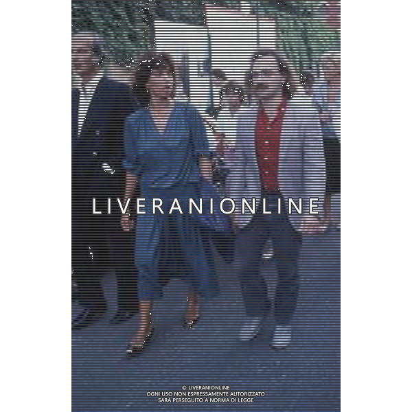 DIAP-RETROSPETTIVA MAURIZIO NICHETTI ATTORE NELLA FOTO MAURIZIO NICHETTI CON MARIANGELA MELATO A VENEZIA NELL\'ANNO 1982 AG ALDO LIVERANI SAS