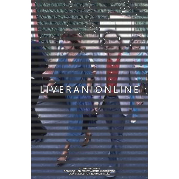 DIAP-RETROSPETTIVA MAURIZIO NICHETTI ATTORE NELLA FOTO MAURIZIO NICHETTI CON MARIANGELA MELATO A VENEZIA NELL\'ANNO 1982 AG ALDO LIVERANI SAS