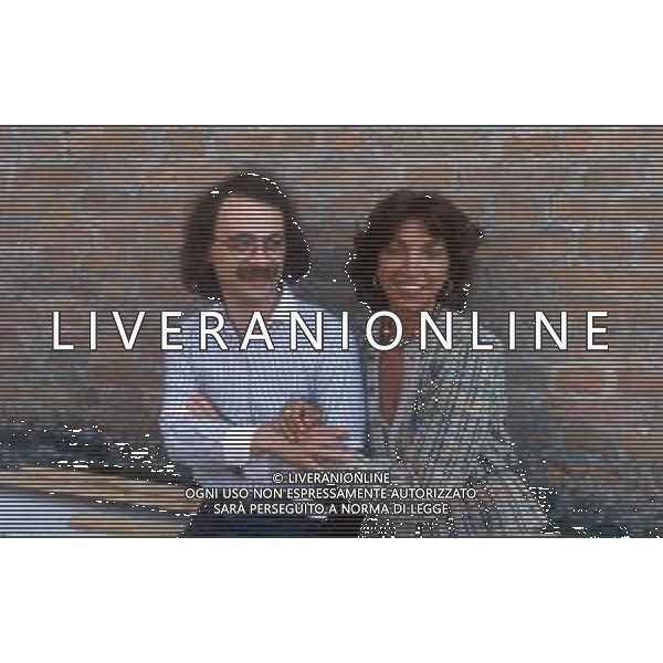 DIAP-RETROSPETTIVA MAURIZIO NICHETTI ATTORE NELLA FOTO MAURIZIO NICHETTI CON MARIANGELA MELATO A VENEZIA NELL\'ANNO 1982 AG ALDO LIVERANI SAS