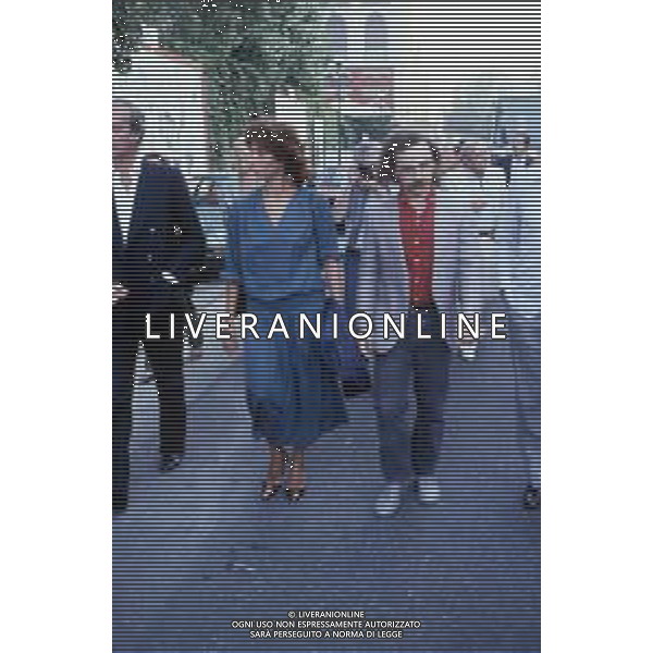 DIAP-RETROSPETTIVA MAURIZIO NICHETTI ATTORE NELLA FOTO MAURIZIO NICHETTI CON MARIANGELA MELATO A VENEZIA NELL\'ANNO 1982 AG ALDO LIVERANI SAS