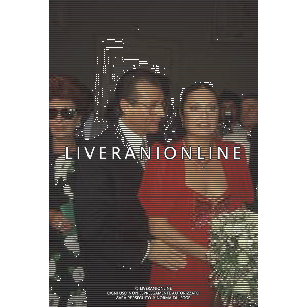 DIAP-20-06-1992 MILANO VILLA PALESTRO MATRIMONIO DI TONY RENIS CON ELETTRA MORINI NELLA FOTO IL MATRIMONIO DI TONY RENIS CON ELETTRA MORINI A MILANO IN VILLA PALESTRO AG ALDO LIVERANI SAS