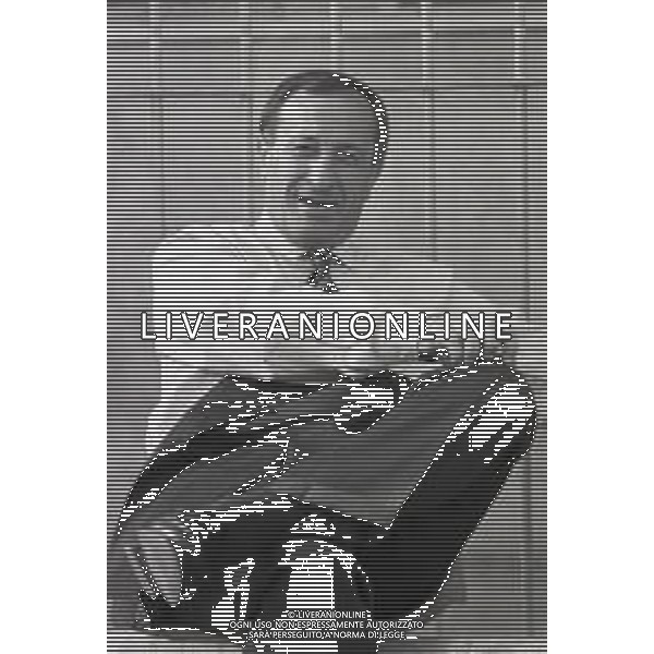 NEG-RETROSPETTIVA GIUSEPPE MARCHIORO ALLENATORE NELLA FOTO GIUSEPPE MARCHIORO ALLENATORE REGGIANA CALCIO NELL\'ANNO 1990-91 AG ALDO LIVERANI SAS 