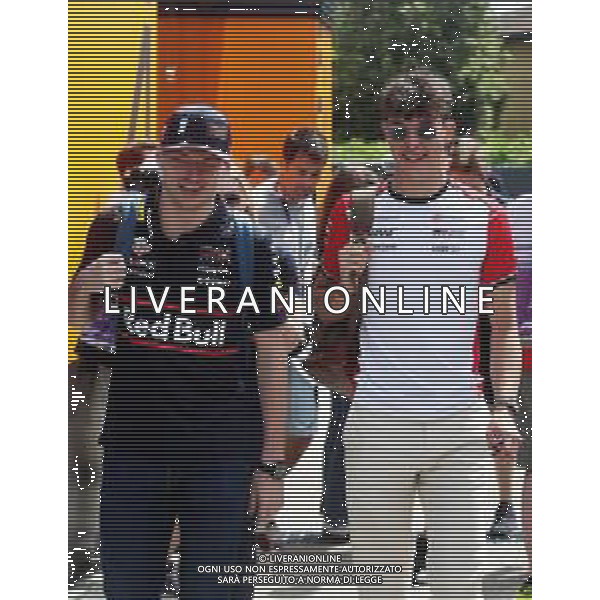 IMOLA 16 05 2025 AUTODROMO ENZO E DINO FERRARI VENERDI FORMULA 1 GRAN PREMIO DEL MADE IN ITALY E DELL\'EMILIA ROMAGNA PROVE LIBERE NELLA FOTO MAX VERSTAPPEN RED BULL E OLIVER BEARMAN HAAS ARRIVO ©SANNA - AGENZIA ALDO LIVERANI SAS