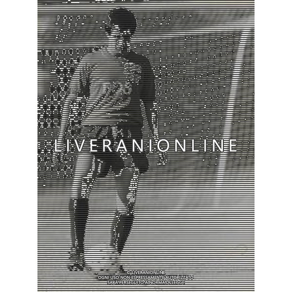 ST-RETROSPETTIVA LUIGI PIRAS CALCIATOORE NELLA FOTO LUIGI PIRAS CON LA MAGLIA DEL CAGLIARI CALCIO AG ALDO LIVERANI SAS