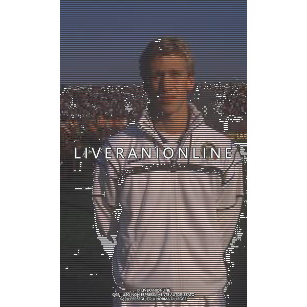 DIAP-RETROSPETTIVA SILVANO BENEDETTI CALCIATORE NELLA FOTO SILVANO BENEDETTI CON LA MAGLIA DELLA NAZIONALE ITALIANA UNDER 21 AG ALDO LIVERANI SAS