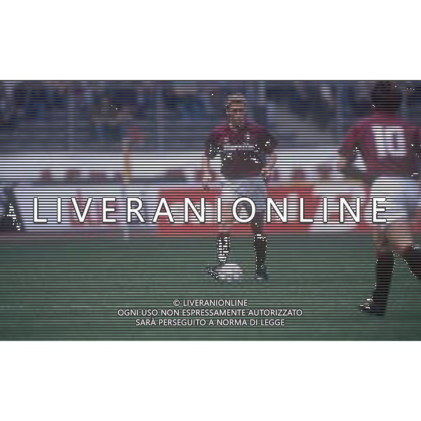 DIAP-RETROSPETTIVA SILVANO BENEDETTI CALCIATORE NELLA FOTO SILVANO BENEDETTI CON LA MAGLIA DEL TORINO CALCIO AG ALDO LIVERANI SAS