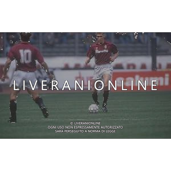 DIAP-RETROSPETTIVA SILVANO BENEDETTI CALCIATORE NELLA FOTO SILVANO BENEDETTI CON LA MAGLIA DEL TORINO CALCIO AG ALDO LIVERANI SAS