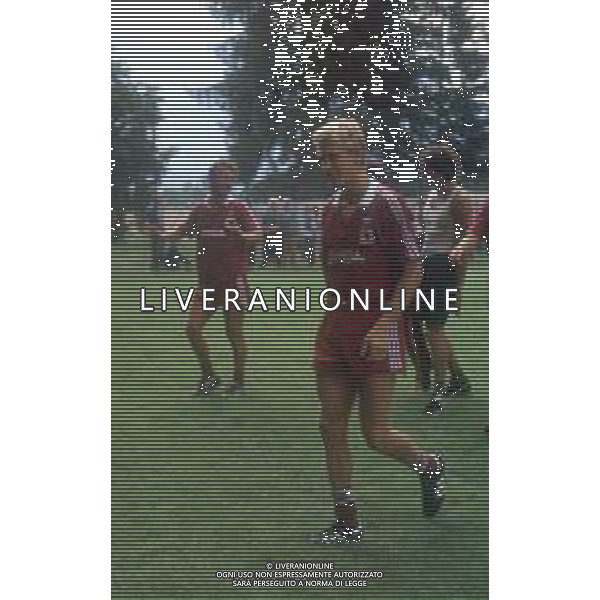 DIAP-RETROSPETTIVA SILVANO BENEDETTI CALCIATORE NELLA FOTO SILVANO BENEDETTI CON LA MAGLIA DEL TORINO CALCIO AG ALDO LIVERANI SAS