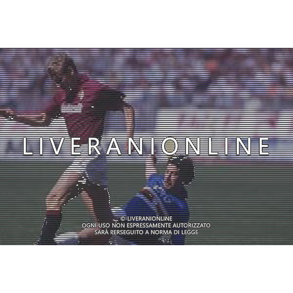 DIAP-RETROSPETTIVA SILVANO BENEDETTI CALCIATORE NELLA FOTO SILVANO BENEDETTI CON LA MAGLIA DEL TORINO CALCIO E GIANLUCA VIALLI AG ALDO LIVERANI SAS