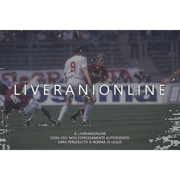 DIAP-RETROSPETTIVA SILVANO BENEDETTI CALCIATORE NELLA FOTO SILVANO BENEDETTI CON LA MAGLIA DEL TORINO CALCIO AG ALDO LIVERANI SAS
