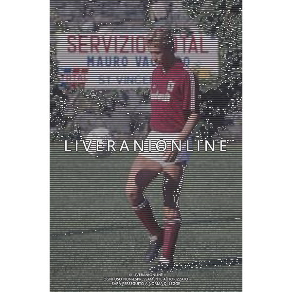 DIAP-RETROSPETTIVA SILVANO BENEDETTI CALCIATORE NELLA FOTO SILVANO BENEDETTI CON LA MAGLIA DEL TORINO CALCIO AG ALDO LIVERANI SAS