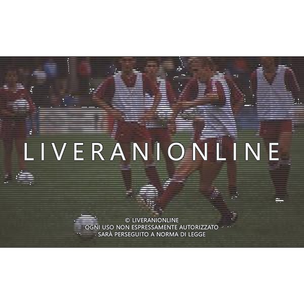 DIAP-RETROSPETTIVA SILVANO BENEDETTI CALCIATORE NELLA FOTO SILVANO BENEDETTI CON LA MAGLIA DEL TORINO CALCIO AG ALDO LIVERANI SAS