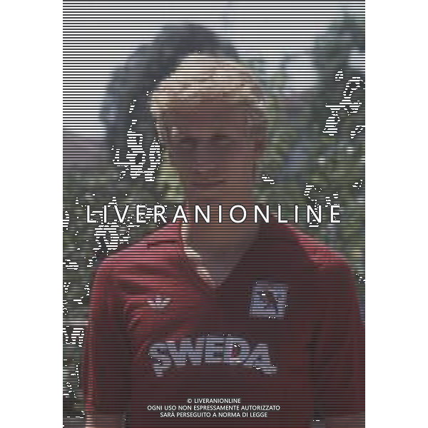 DIAP-RETROSPETTIVA SILVANO BENEDETTI CALCIATORE NELLA FOTO SILVANO BENEDETTI CON LA MAGLIA DEL TORINO CALCIO AG ALDO LIVERANI SAS