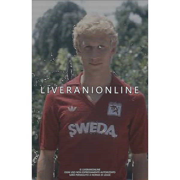 DIAP-RETROSPETTIVA SILVANO BENEDETTI CALCIATORE NELLA FOTO SILVANO BENEDETTI CON LA MAGLIA DEL TORINO CALCIO AG ALDO LIVERANI SAS