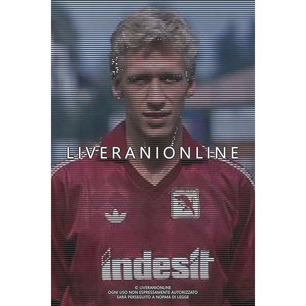 DIAP-RETROSPETTIVA SILVANO BENEDETTI CALCIATORE NELLA FOTO SILVANO BENEDETTI CON LA MAGLIA DEL TORINO CALCIO AG ALDO LIVERANI SAS