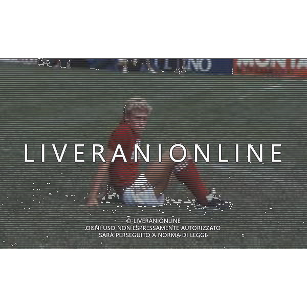 DIAP-RETROSPETTIVA SILVANO BENEDETTI CALCIATORE NELLA FOTO SILVANO BENEDETTI CON LA MAGLIA DEL TORINO CALCIO AG ALDO LIVERANI SAS