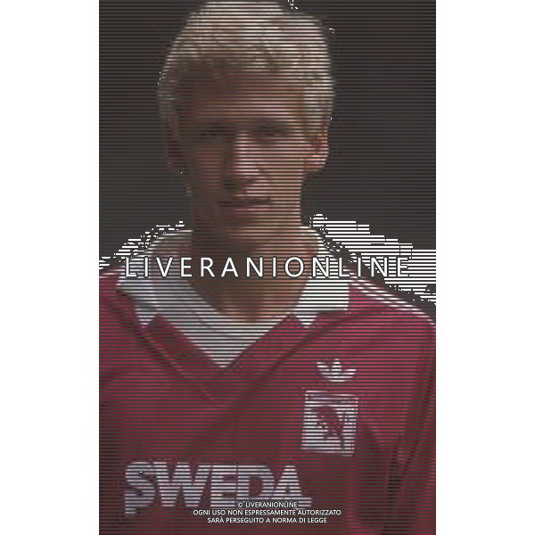 DIAP-RETROSPETTIVA SILVANO BENEDETTI CALCIATORE NELLA FOTO SILVANO BENEDETTI CON LA MAGLIA DEL TORINO CALCIO AG ALDO LIVERANI SAS