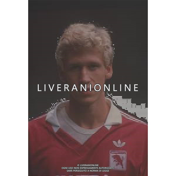 DIAP-RETROSPETTIVA SILVANO BENEDETTI CALCIATORE NELLA FOTO SILVANO BENEDETTI CON LA MAGLIA DEL TORINO CALCIO AG ALDO LIVERANI SAS