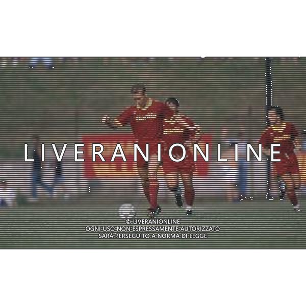 DIAP-RETROSPETTIVA SILVANO BENEDETTI CALCIATORE NELLA FOTO SILVANO BENEDETTI CON LA MAGLIA DEL ROMA CALCIO AG ALDO LIVERANI SAS