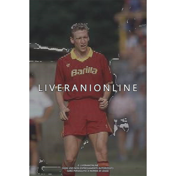 DIAP-RETROSPETTIVA SILVANO BENEDETTI CALCIATORE NELLA FOTO SILVANO BENEDETTI CON LA MAGLIA DEL ROMA CALCIO AG ALDO LIVERANI SAS