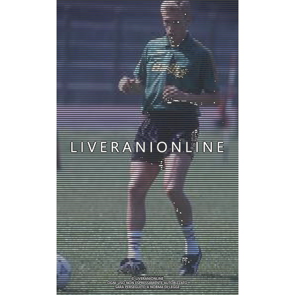 DIAP-RETROSPETTIVA SILVANO BENEDETTI CALCIATORE NELLA FOTO SILVANO BENEDETTI CON LA MAGLIA DEL ROMA CALCIO AG ALDO LIVERANI SAS